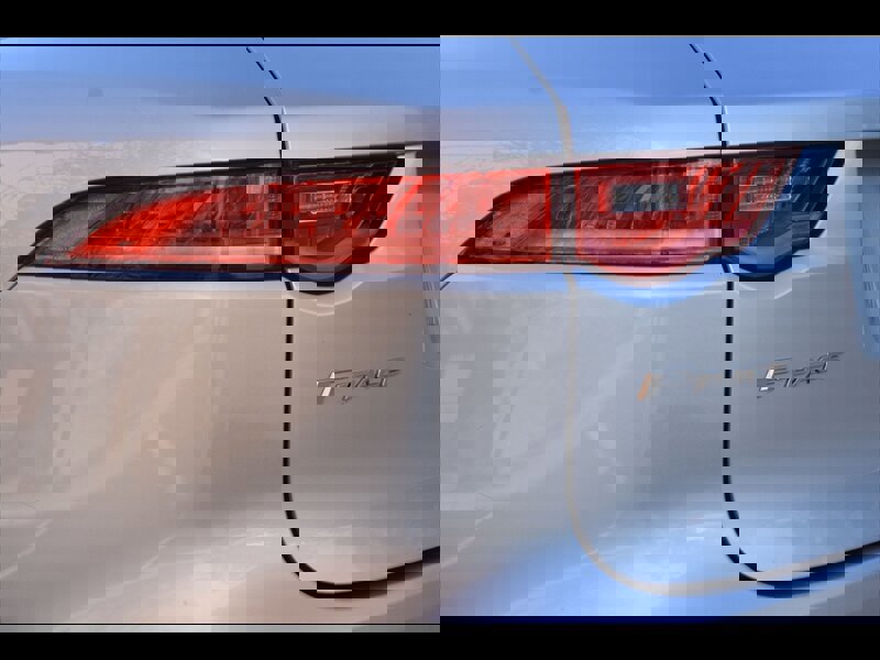 Used 2019 Jaguar F-PACE Premium image 49