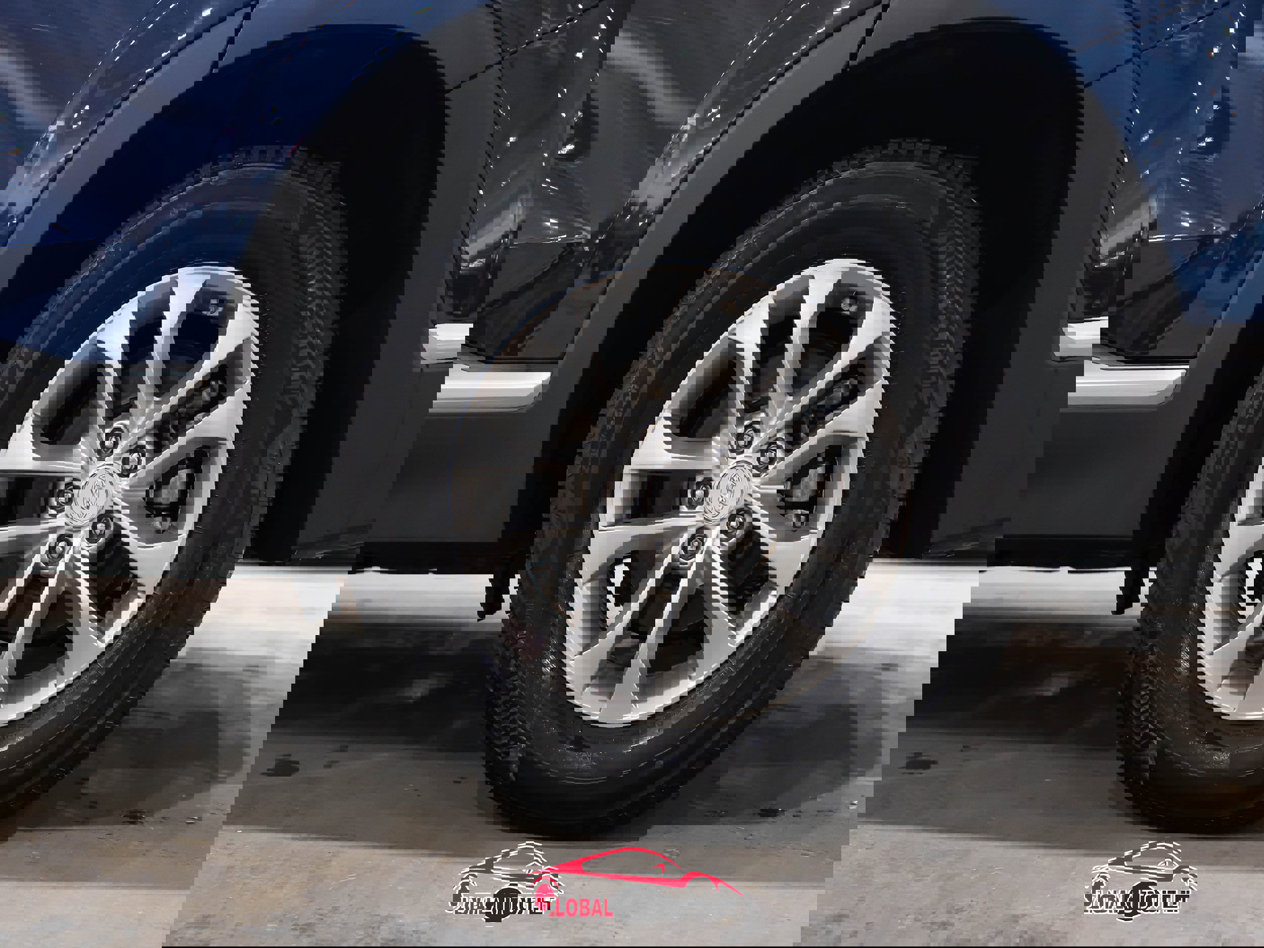 Used 2019 Hyundai Santa Fe SE image 12