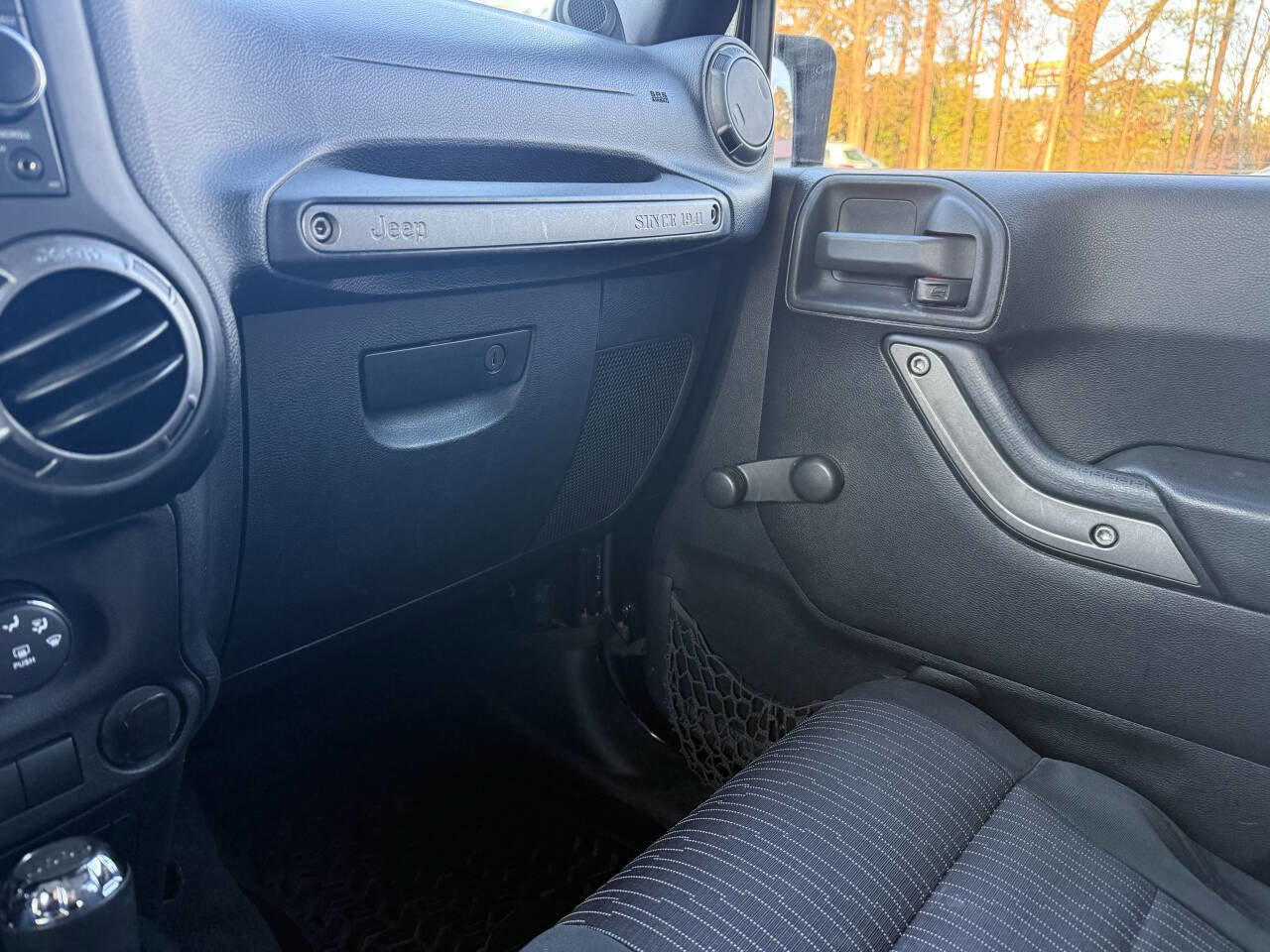 Used 2012 Jeep Wrangler Unlimited Sport w/ Connectivity Group image 16