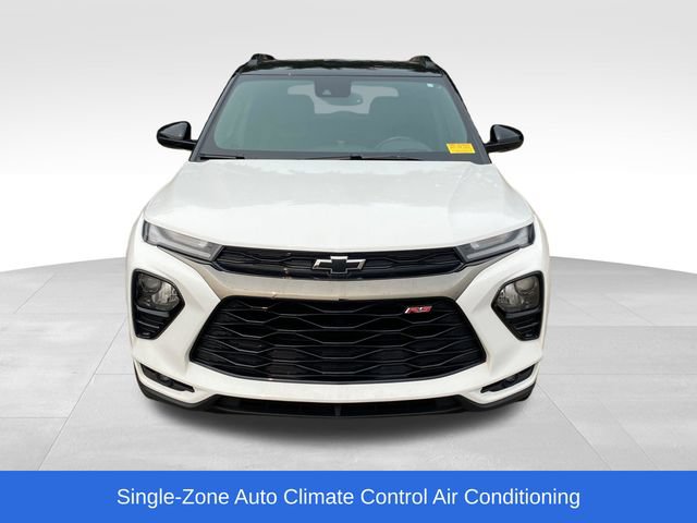 Used 2023 Chevrolet TrailBlazer RS w/ Convenience Package AWD/4WD image 4