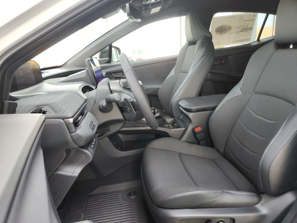 New 2026 Toyota C-HR AWD/4WD image 18