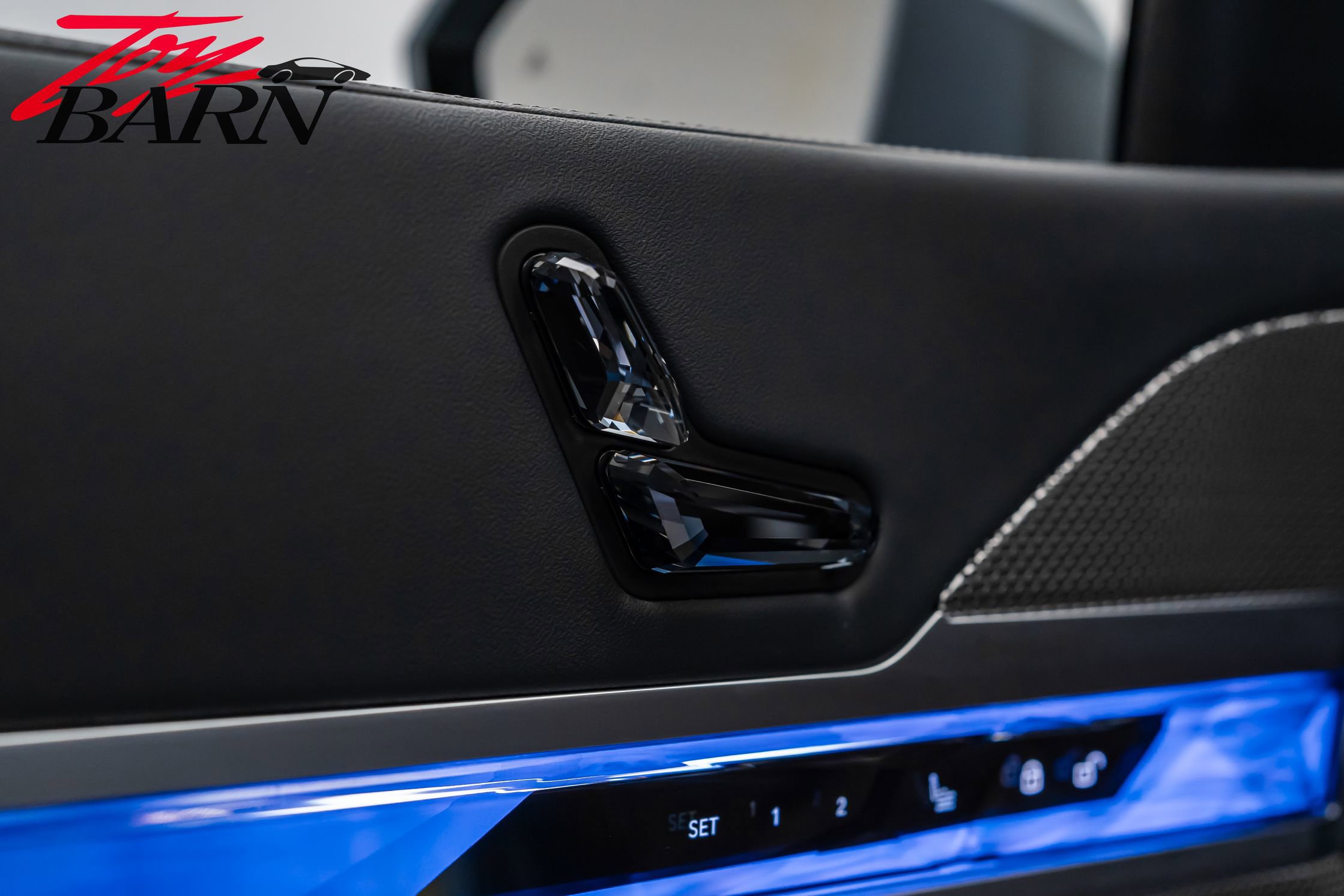 Used 2023 BMW 760i xDrive image 21