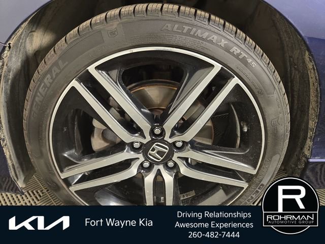 Used 2017 Honda Accord Sport image 10
