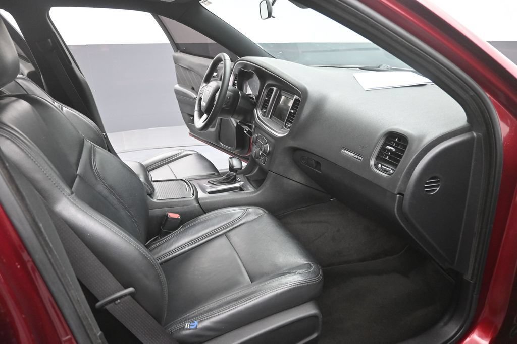 Used 2019 Dodge Charger SXT w/ Blacktop Package RWD image 16