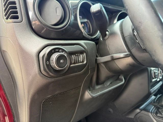 Used 2021 Jeep Wrangler Unlimited Sport AWD/4WD image 35