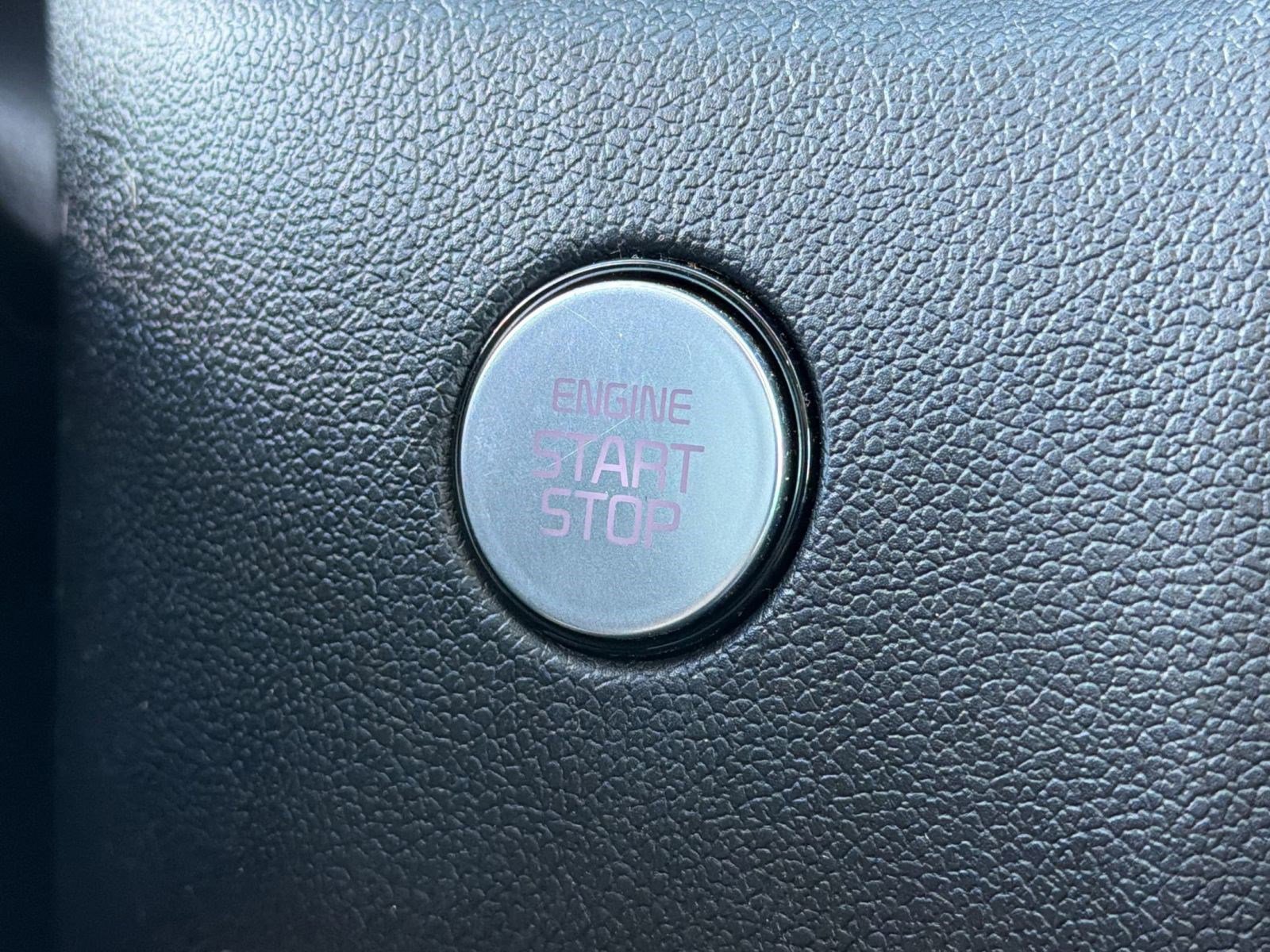 Used 2023 Kia Sorento SX image 27