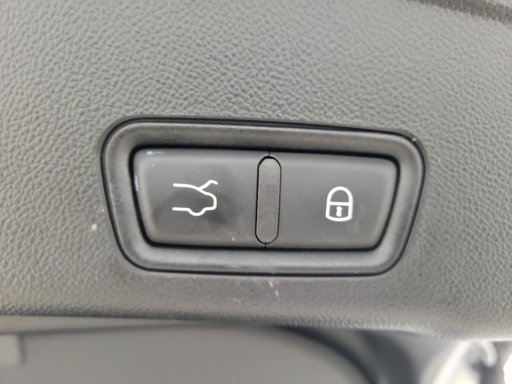 Used 2024 Maserati Grecale GT AWD/4WD image 11