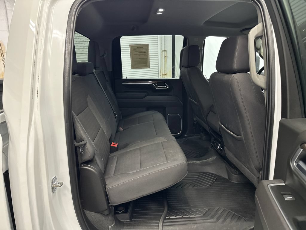 Used 2025 Chevrolet Silverado 2500 LT AWD/4WD image 16