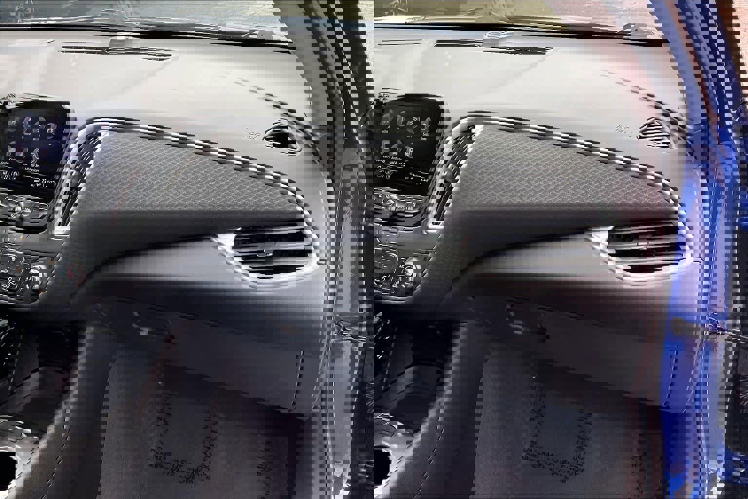 Used 2023 Chevrolet Malibu RS image 17