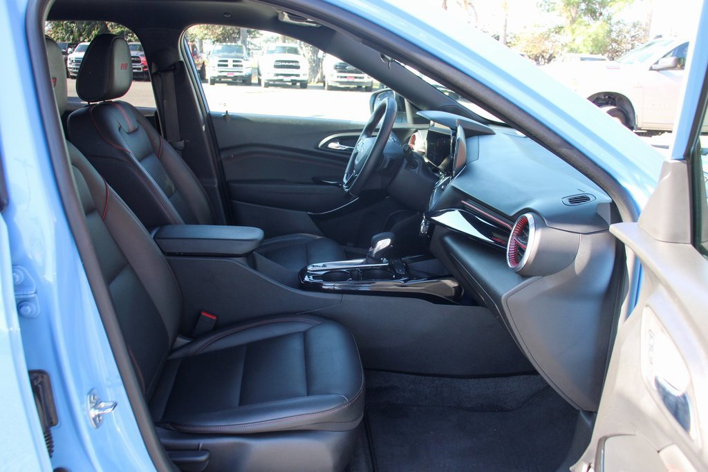 Used 2024 Chevrolet Trax RS w/ Sunroof Package image 37