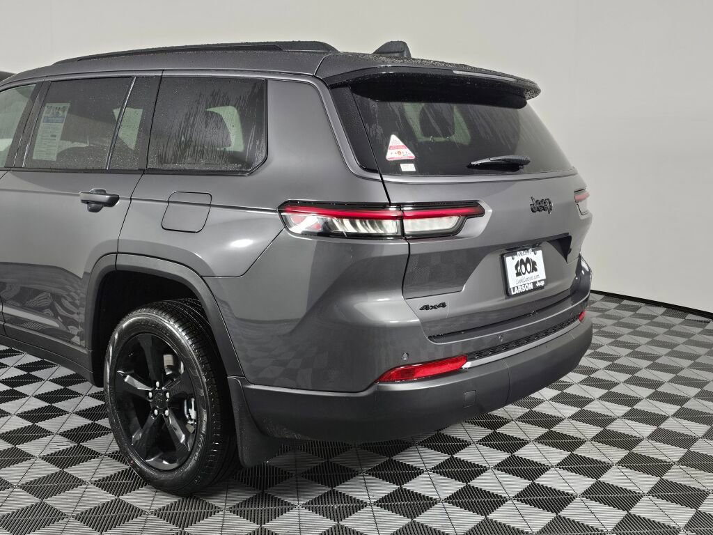 New 2026 Jeep Grand Cherokee L Limited w/ Limited Altitude Package AWD/4WD image 14