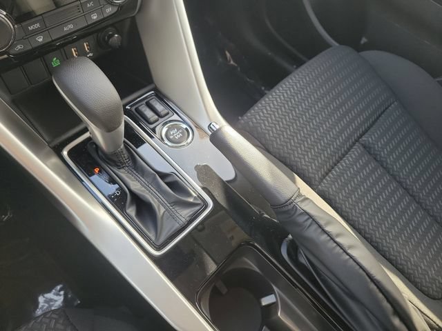 New 2026 Mitsubishi Eclipse Cross LE AWD/4WD image 32