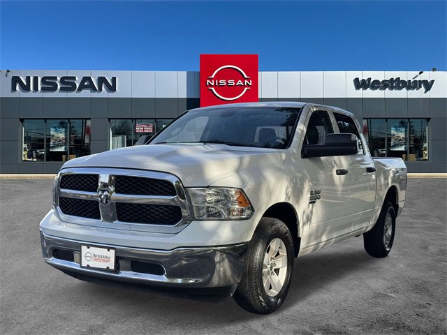 Used 2023 RAM 1500 Classic SLT w/ Trailer & Traction Group image 4
