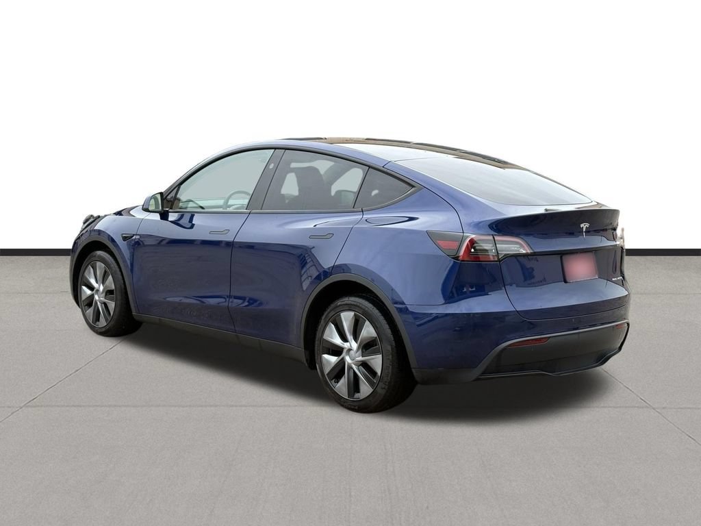 Used 2024 Tesla Model Y Long Range AWD/4WD image 7