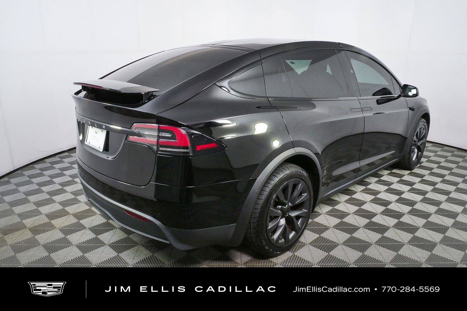Used 2025 Tesla Model X AWD/4WD image 3