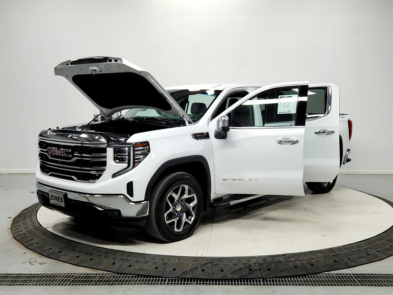 Used 2022 GMC Sierra 1500 SLT w/ SLT Premium Plus Package image 11