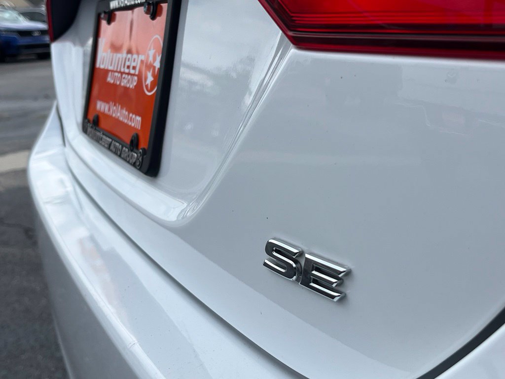 Used 2022 Toyota Camry SE FWD image 10