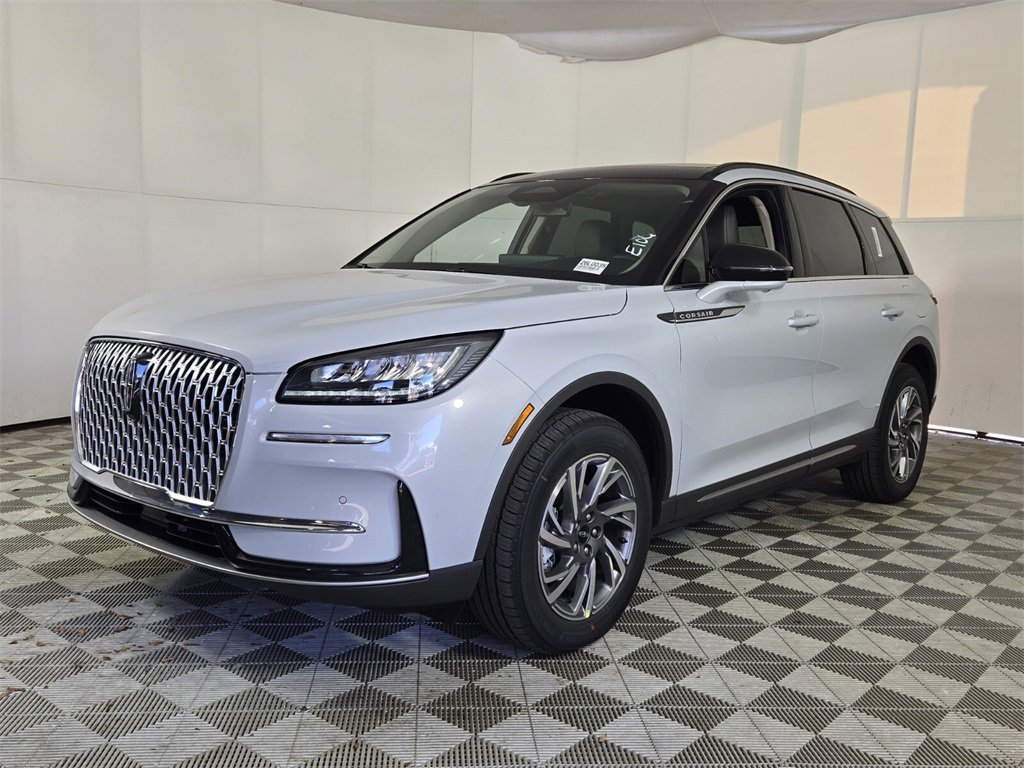 New 2026 Lincoln Corsair Premiere image 3