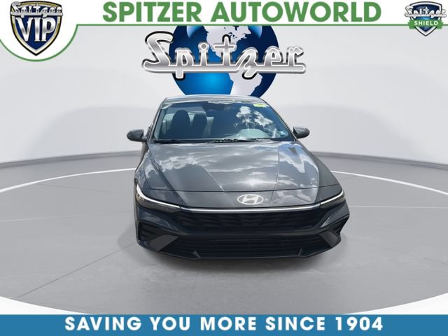 Used 2024 Hyundai Elantra SEL FWD image 3