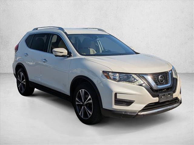 Used 2020 Nissan Rogue SV w/ Premium Package FWD image 3