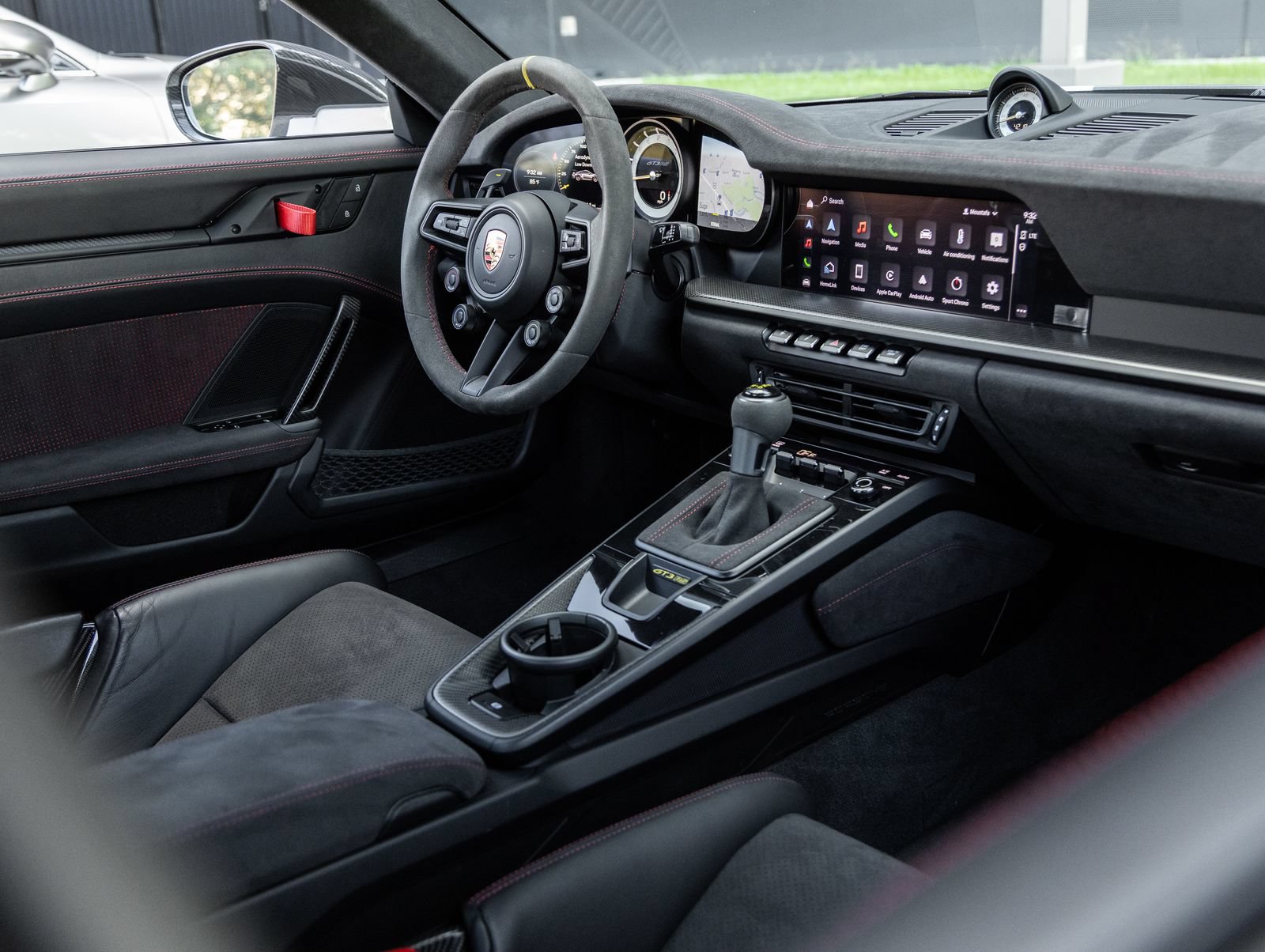 Certified 2023 Porsche 911 GT3 RS RWD image 12