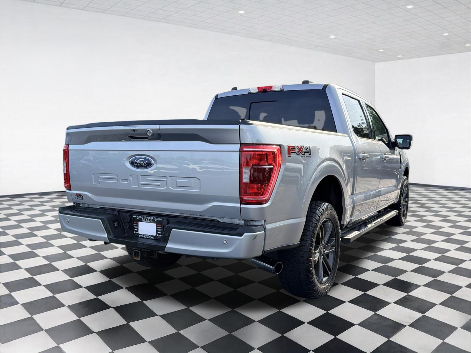 Used 2021 Ford F150 XLT w/ Equipment Group 302A High AWD/4WD image 9
