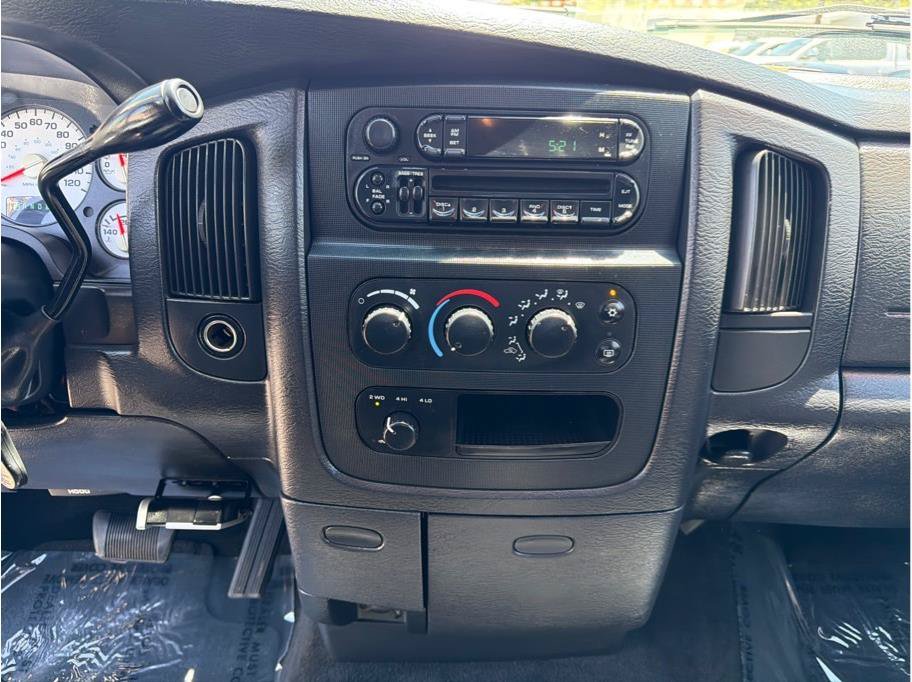 Used 2004 Dodge Ram 2500 Truck SLT w/ Trailer Tow Group AWD/4WD image 9
