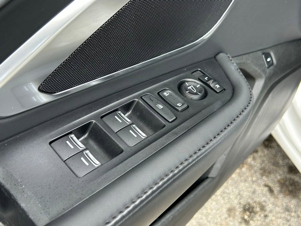 Used 2024 Acura RDX SH-AWD image 33