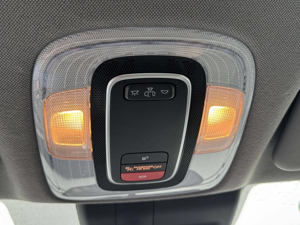 Used 2023 Hyundai Elantra SEL w/ Cargo Package FWD image 30