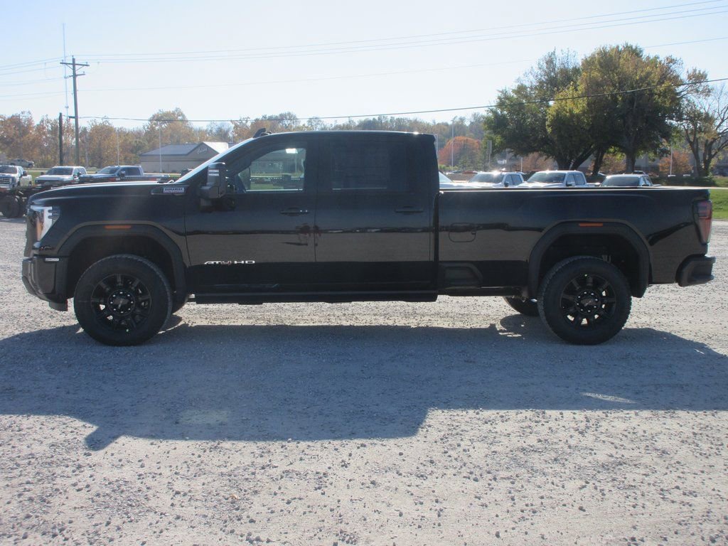 New 2026 GMC Sierra 3500 AT4 w/ AT4 Premium Plus Package AWD/4WD image 9