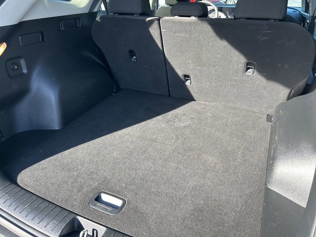 Used 2024 Kia Sportage LX image 14