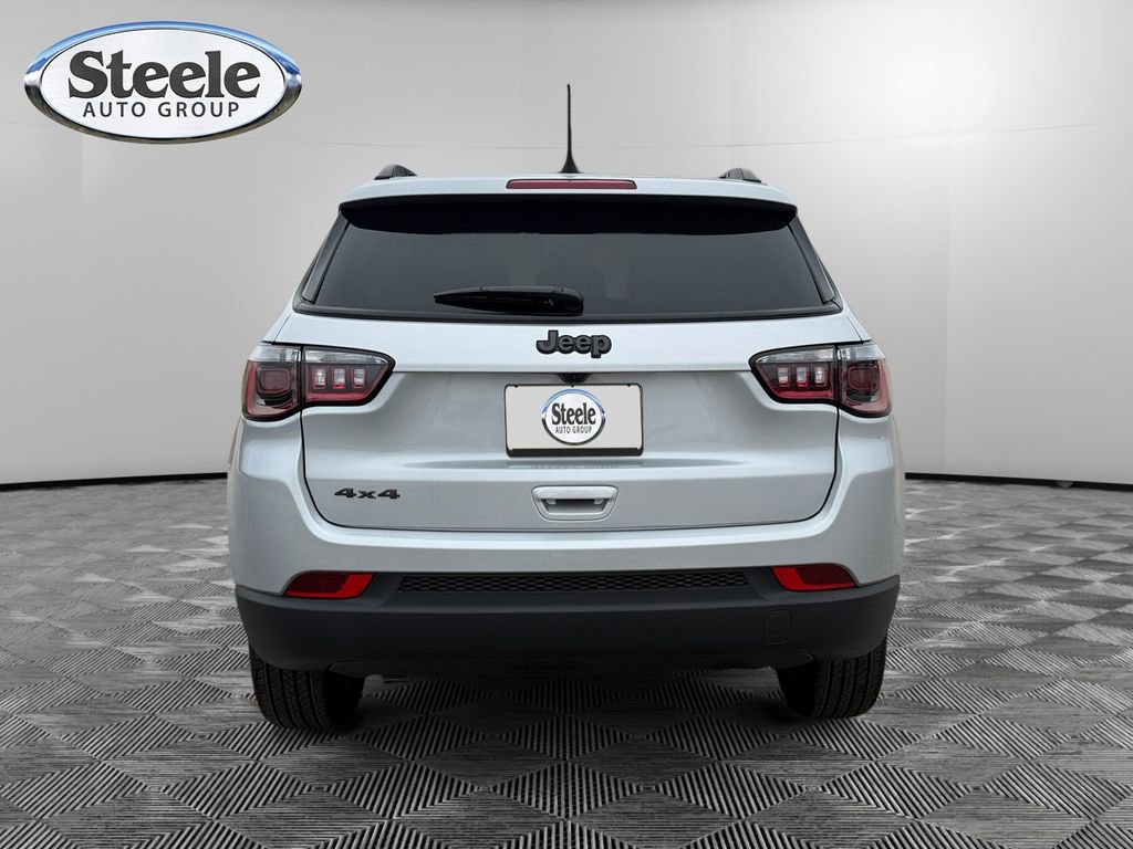 New 2026 Jeep Compass Latitude image 4