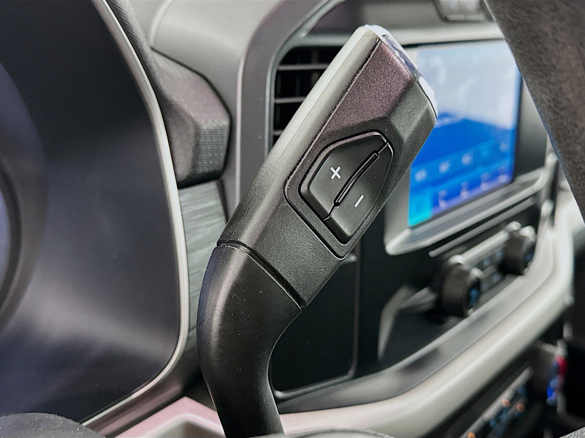 Used 2021 Ford F150 XLT image 24