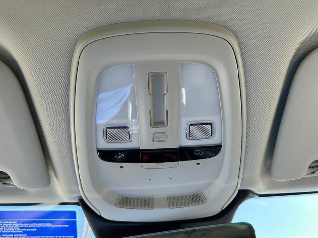 New 2026 Volvo XC60 B5 Ultra w/ Climate Package image 26