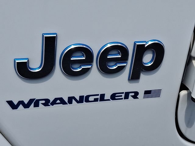Used 2024 Jeep Wrangler Unlimited Sahara AWD/4WD image 8