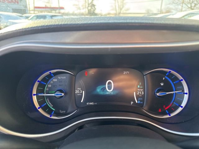 Used 2024 Chrysler Pacifica Select image 15