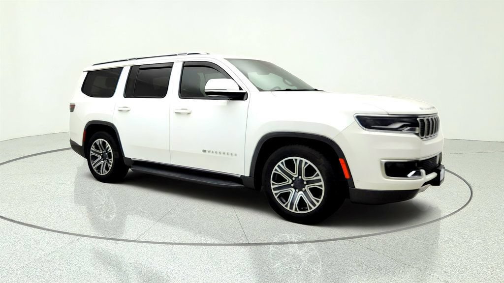 Used 2022 Jeep Wagoneer Series III AWD/4WD image 3