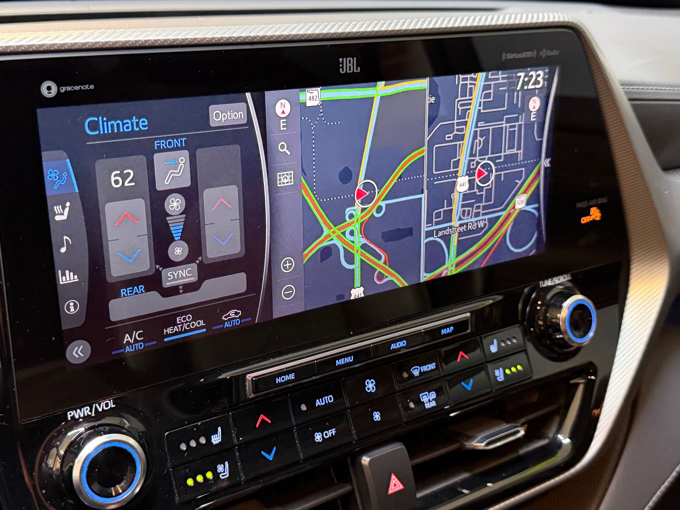 Used 2021 Toyota Highlander Platinum image 28