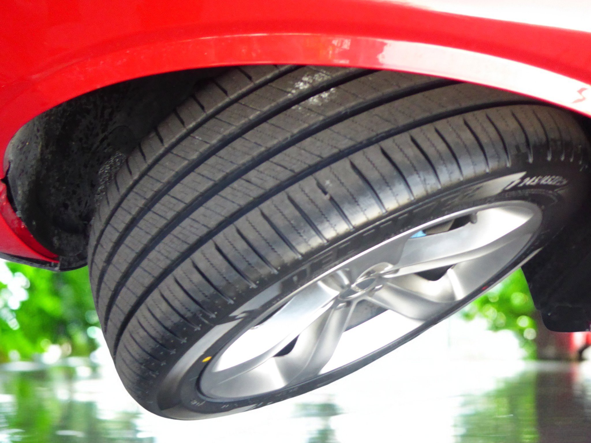 Used 2015 Dodge Challenger SXT w/ Super Sport Group (SS/T) image 18