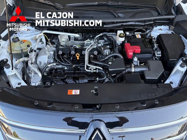 Used 2025 Mitsubishi Outlander SE image 25