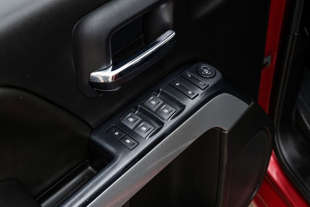 Used 2018 Chevrolet Silverado 1500 LT w/ All Star Edition AWD/4WD image 41