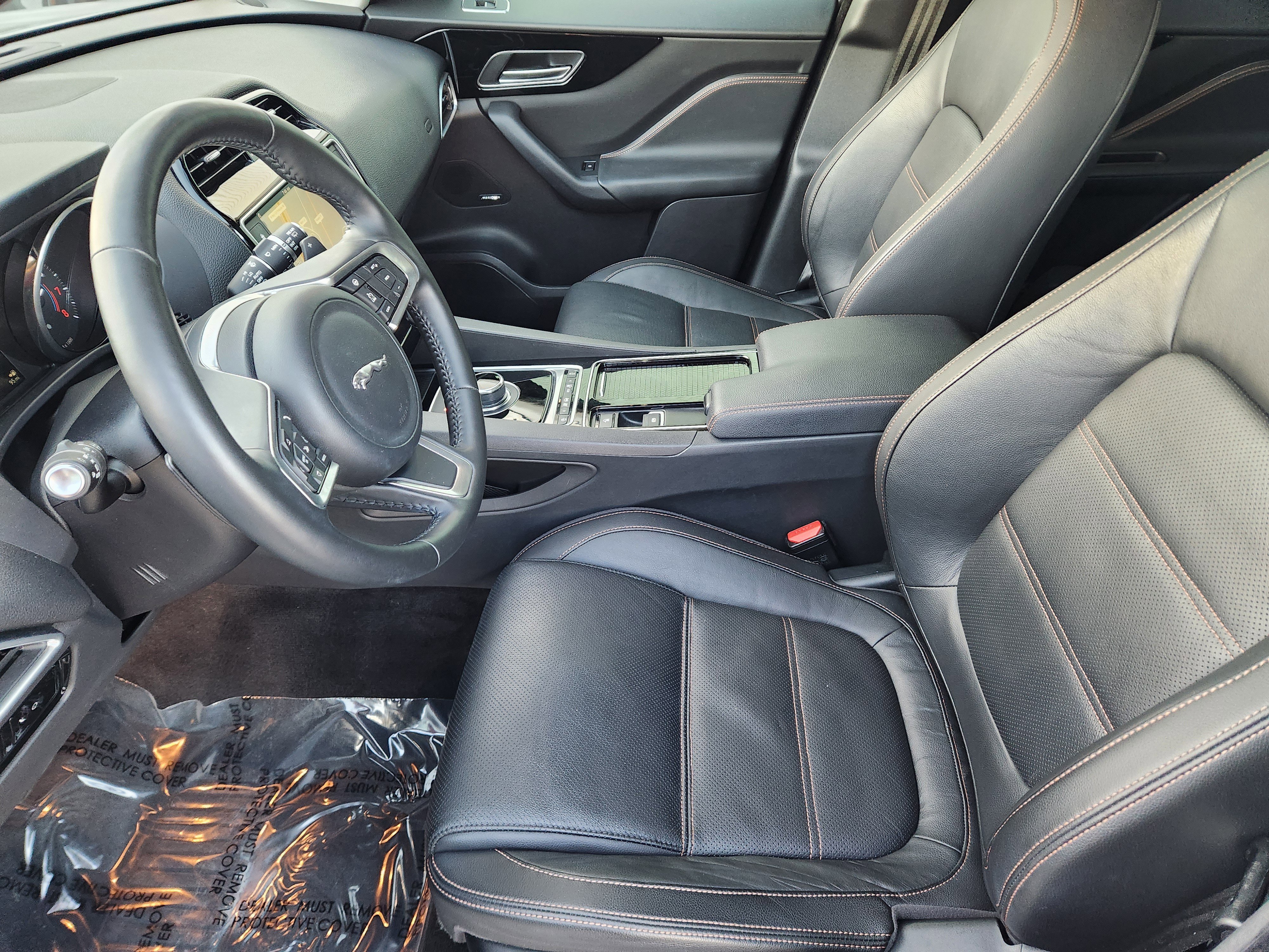 Used 2018 Jaguar F-PACE Prestige image 12