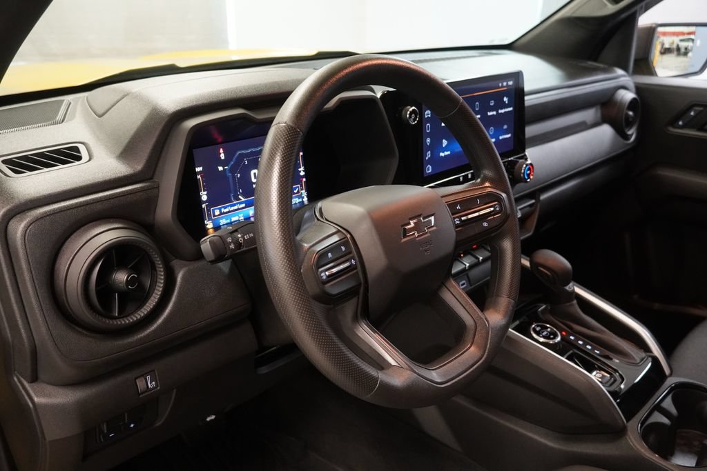 Used 2023 Chevrolet Colorado Trail Boss w/ Advanced Trailering Package AWD/4WD image 6