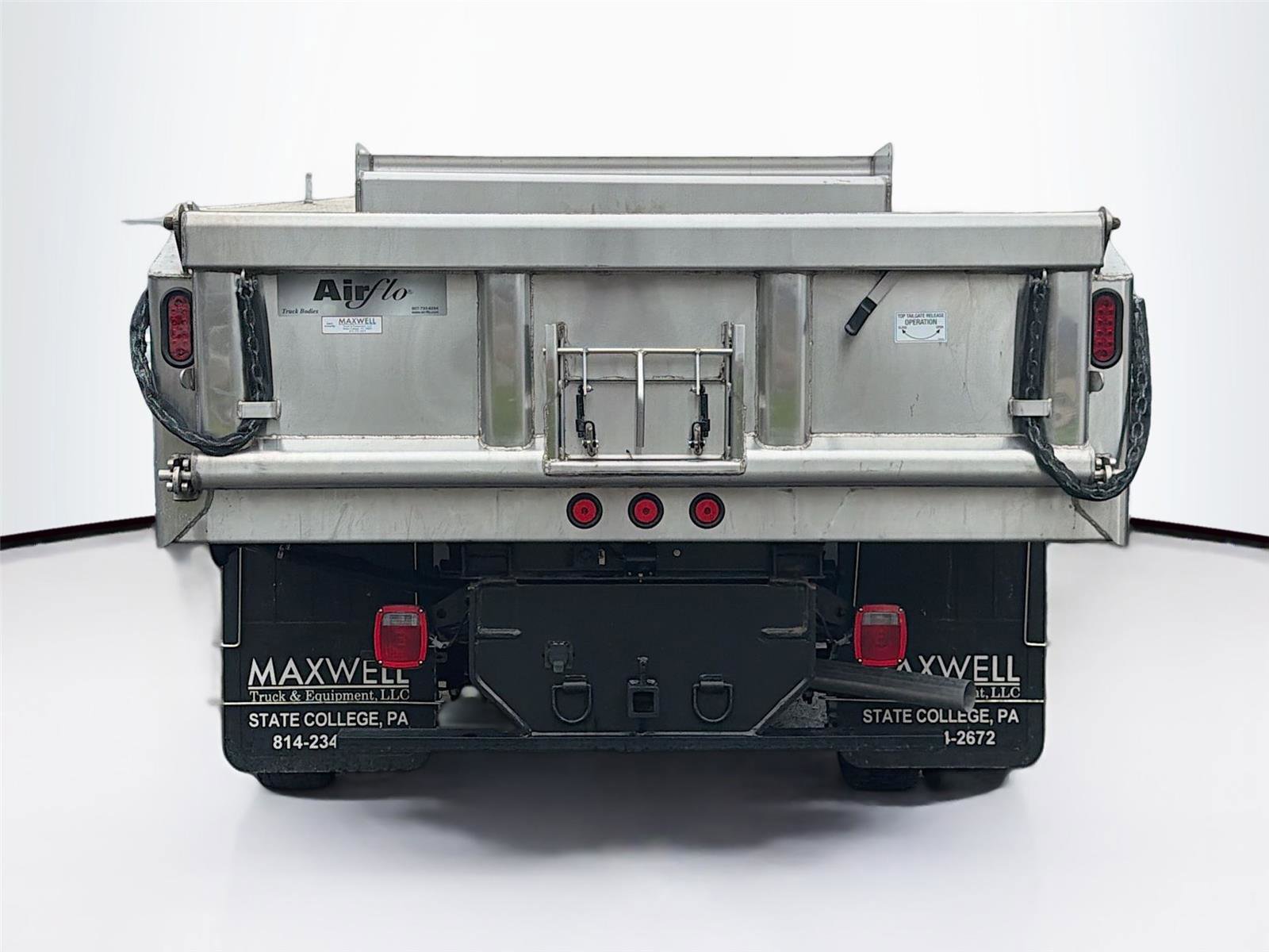 Used 2024 Ford F550 4x4 Regular Cab Super Duty w/ Snow Plow Prep Package image 6