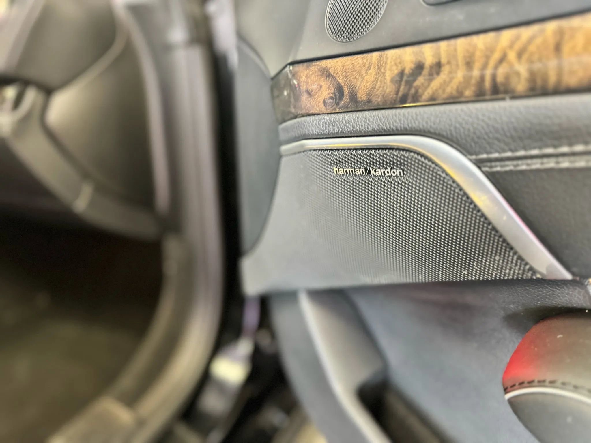 Used 2015 Mercedes-Benz SL 400 SL 400 Roadster 2D w/ Premium I Package image 17