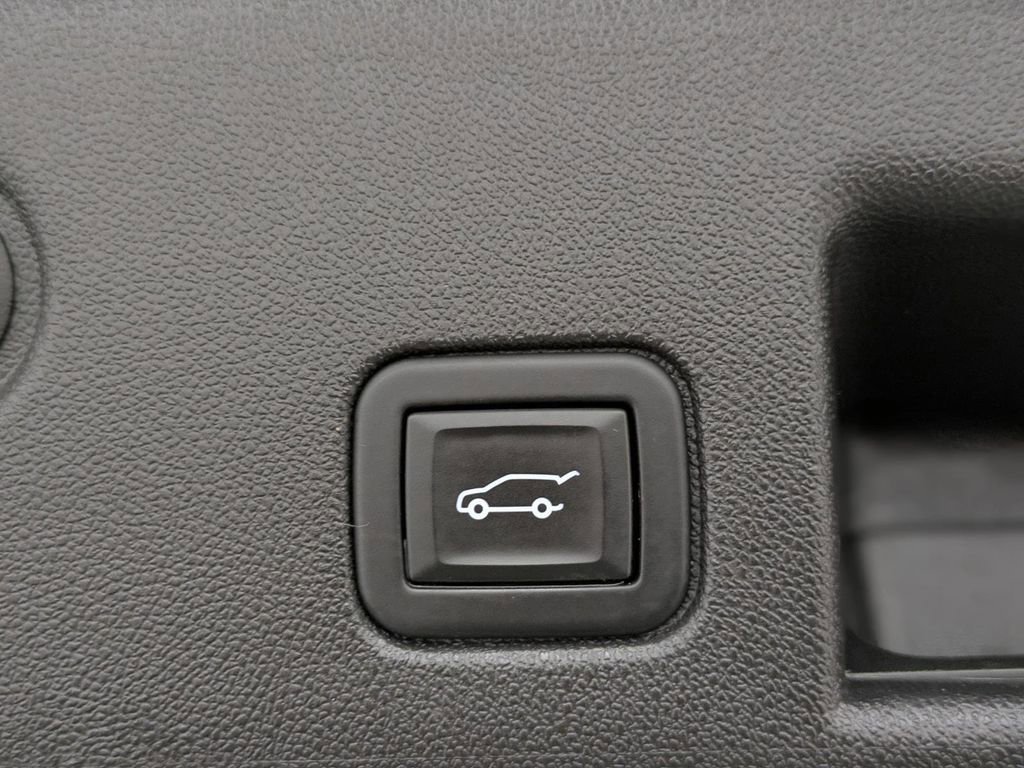 Used 2024 Chevrolet Equinox LT AWD/4WD image 13