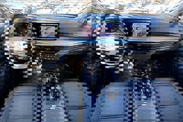 Used 2025 Nissan Murano SL image 15