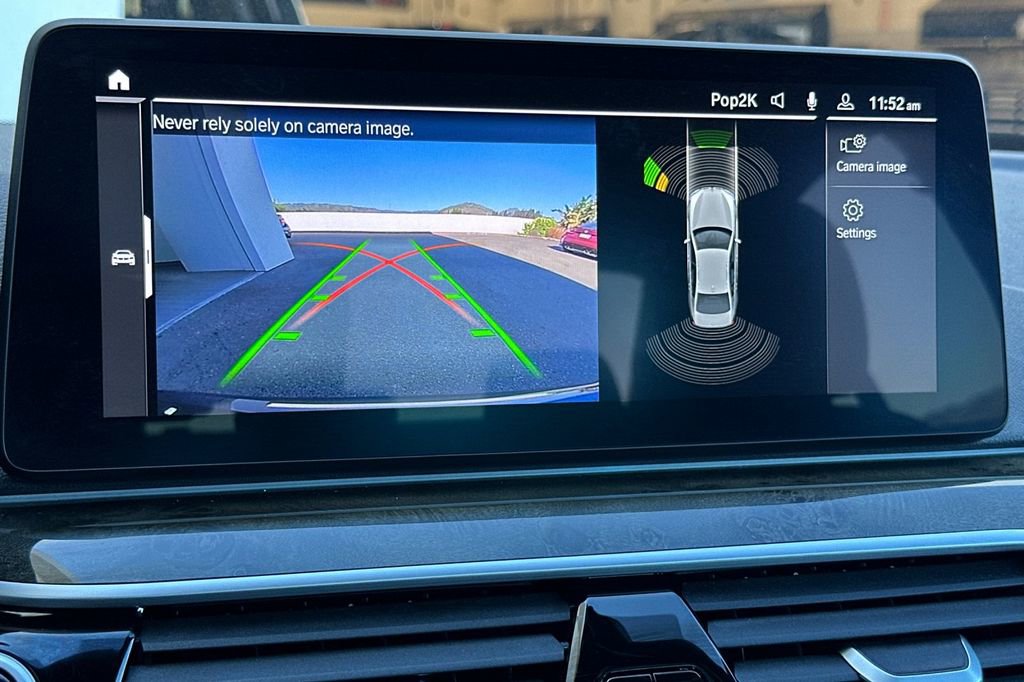 Used 2023 BMW 530e w/ M Sport Package image 22