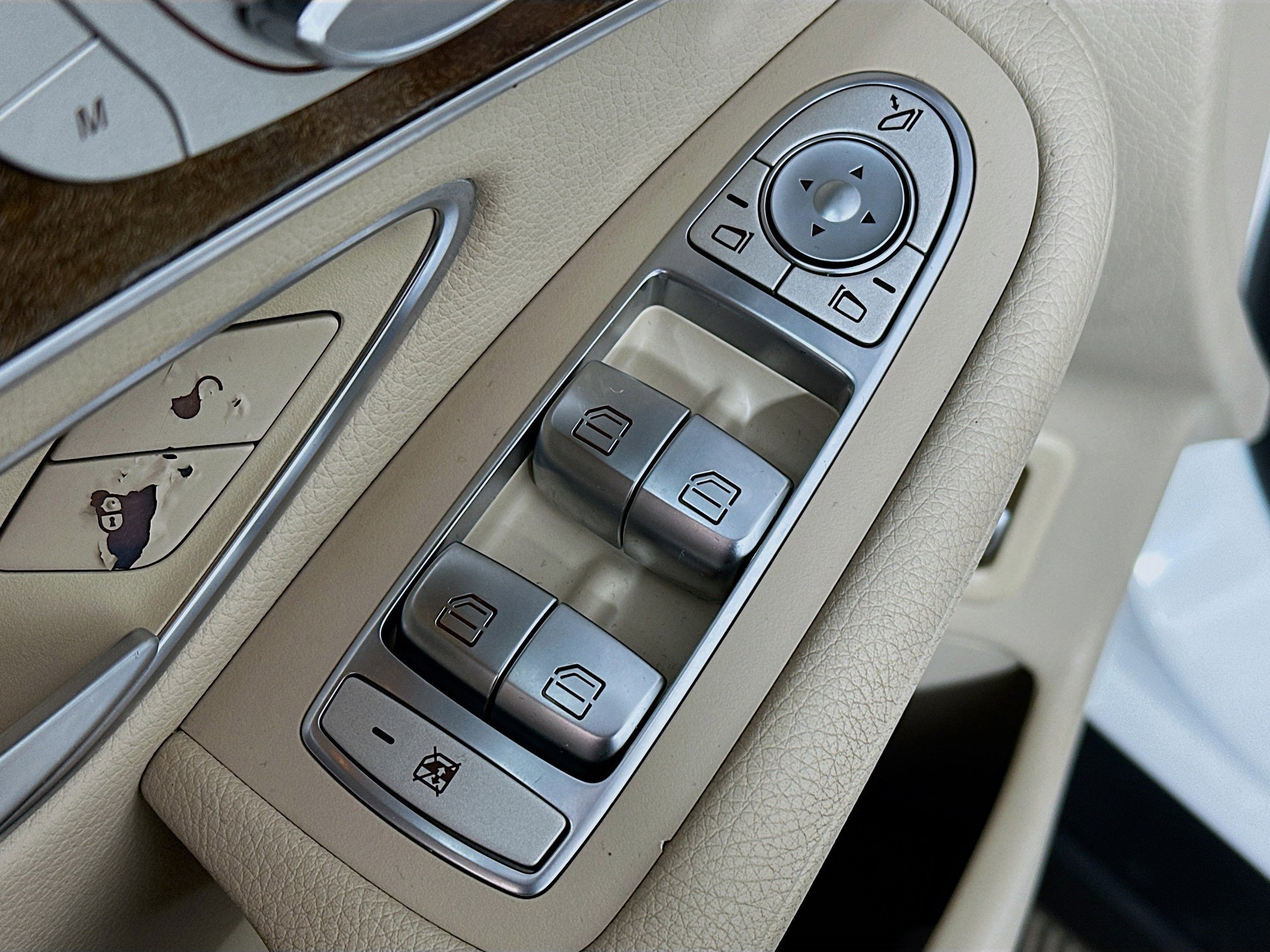 Certified 2016 Mercedes-Benz GLC 300 4MATIC image 18