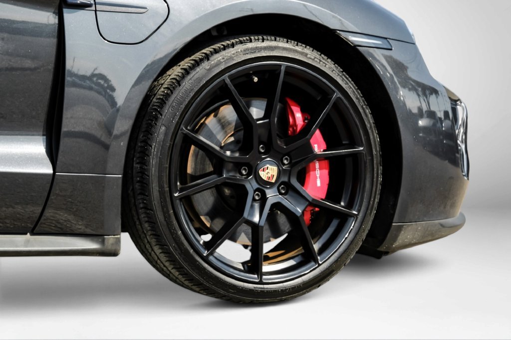 Used 2022 Porsche Taycan GTS AWD/4WD image 61